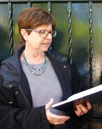 בניטה רפאלי מדריכת טיולים מאורגנים